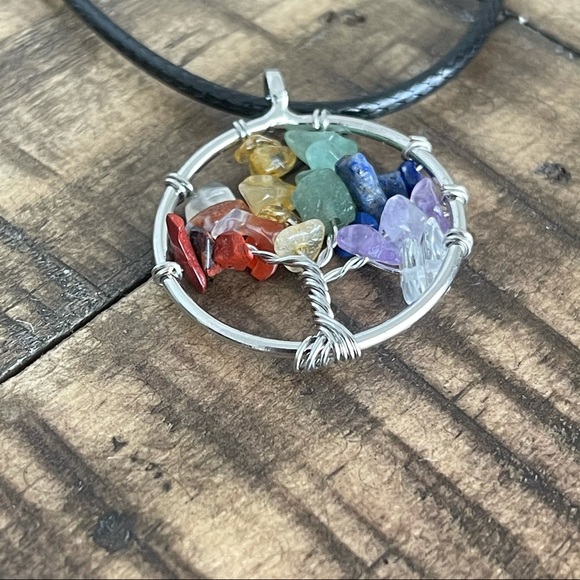 36mm Chakra Chip Wire Wrap Pendant Necklace - Picture 2 of 4